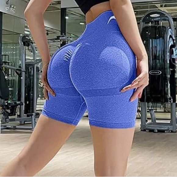 Women’s blue contour high waisted yoga shorts w/scrunch in size medium - Picture 2 of 4